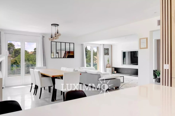 Luxury House for sale in Mougins, 1 095 000 €, Photo 3