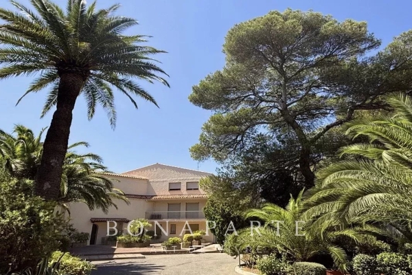 Appartement de luxe à vendre à Saint-Raphaël, 599 000 €, Photo 5