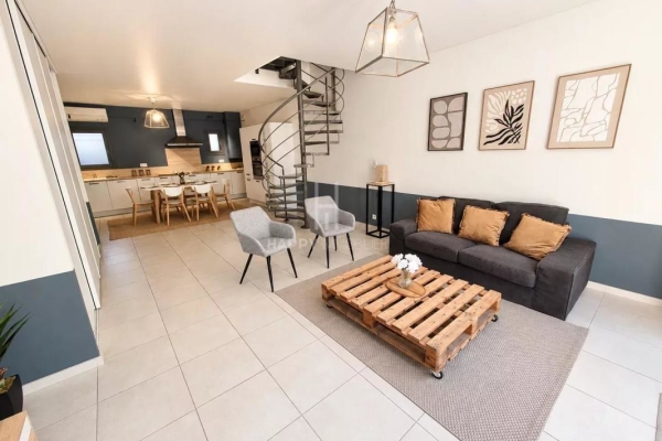 Luxury House for sale in Saint-Rémy-de-Provence, 430 000 €, Photo 5