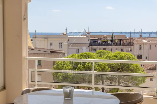 Luxury Apartment for sale in Vallauris, 479 000 €, Photo 6