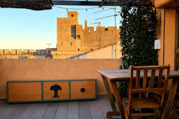Maison de luxe à vendre à Aigues-Mortes, 650 000 €, Photo 1