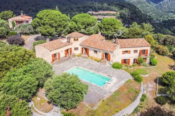 Maison de luxe à vendre à Roquefort-les-Pins, 2 800 000 €, Photo 2