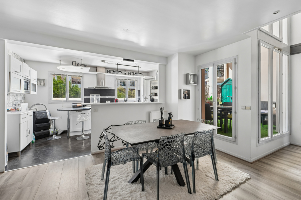 Luxury Apartment for sale in Courbevoie, 810 000 €, Photo 4