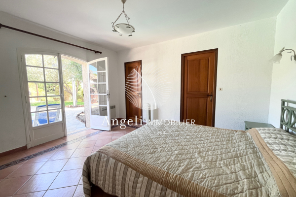Maison de luxe à vendre à Saint-Aygulf, 785 000 €, Photo 5