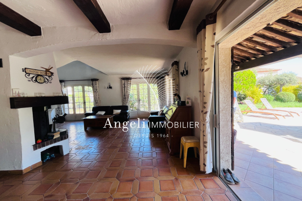 Maison de luxe à vendre à Saint-Aygulf, 785 000 €, Photo 7