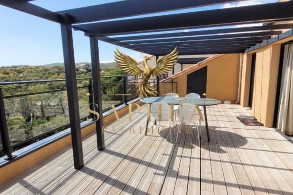 Luxury Apartment for sale in Pianottoli-Caldarello, 775 000 €, Photo 1