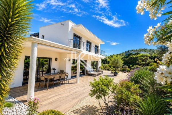 Luxury House for sale in Saint-Raphaël, 1 490 000 €, Photo 1
