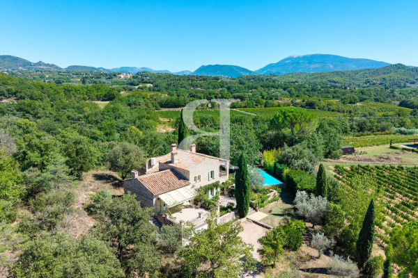 Luxury House for sale in Vaison-la-Romaine, 790 000 €, Photo 1