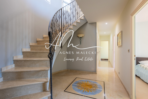Luxury House for sale in Rayol Canadel sur Mer, 2 390 000 €, Photo 7