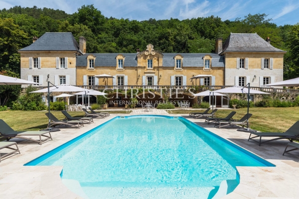 Luxury House for sale in Sarlat-la-Canéda, 1 850 000 €, Photo 1