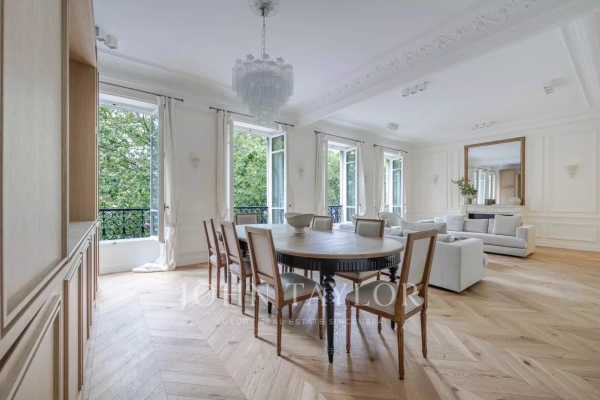 Luxury Apartment for sale in Paris 8ème, 2 990 000 €, Photo 2