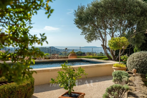 Maison de luxe à vendre à Aix-en-Provence, 1 490 000 €, Photo 2