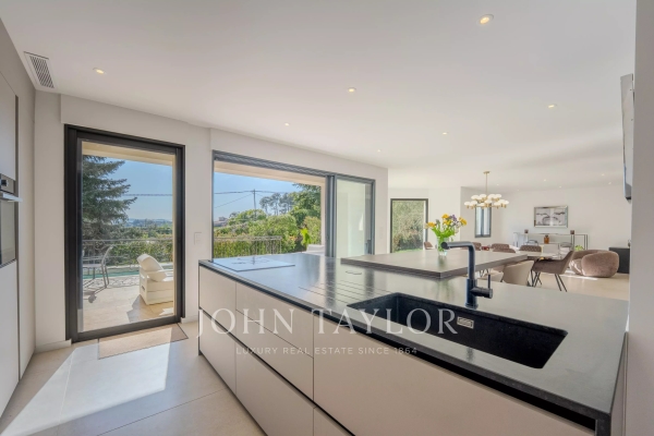 Maison de luxe à vendre à Châteauneuf-Grasse, 2 295 000 €, Photo 2