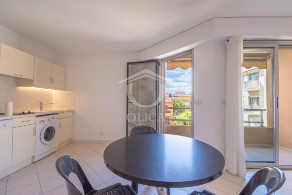 Luxury Apartment for sale in Antibes, 243 000 €, Photo 5