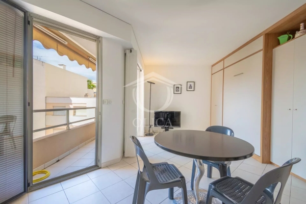 Luxury Apartment for sale in Antibes, 243 000 €, Photo 6