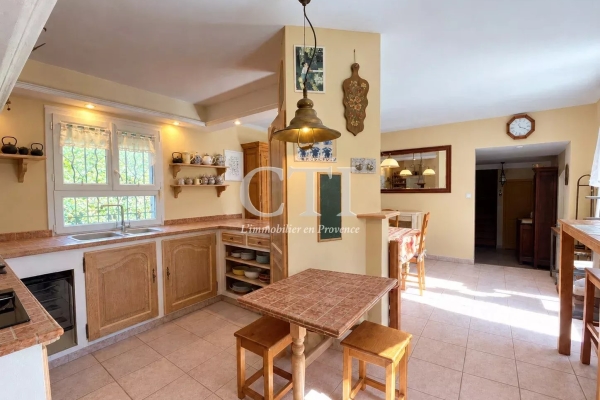 Luxury House for sale in Vaison-la-Romaine, 580 000 €, Photo 7