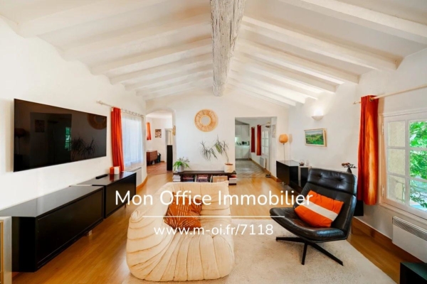 Luxury Apartment for sale in Aix-en-Provence, 450 000 €, Photo 2