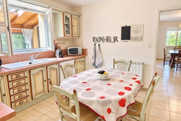 Luxury House for sale in Mouriès, 624 000 €, Photo 3
