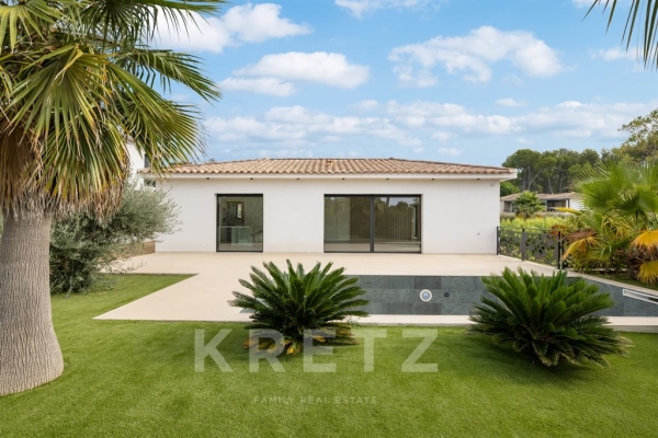 Maison de luxe à vendre à Sanary-sur-Mer, 1 490 000 €, Photo 1