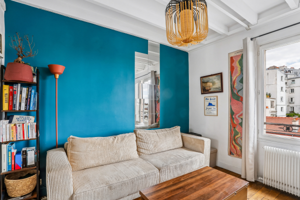 Luxury Apartment for sale in Paris 18ème, 375 000 €, Photo 2