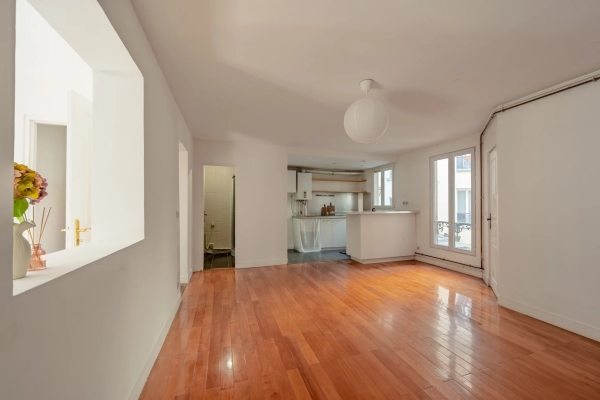 Appartement de luxe à vendre à Paris 10ème, 559 000 €, Photo 3