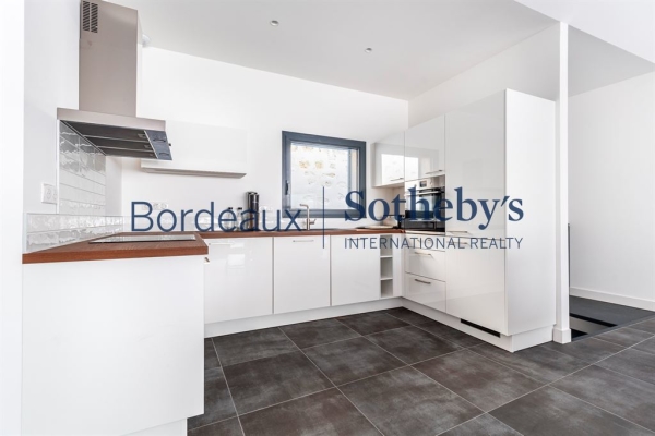 Luxury Apartment for sale in Bordeaux, 530 000 €, Photo 4