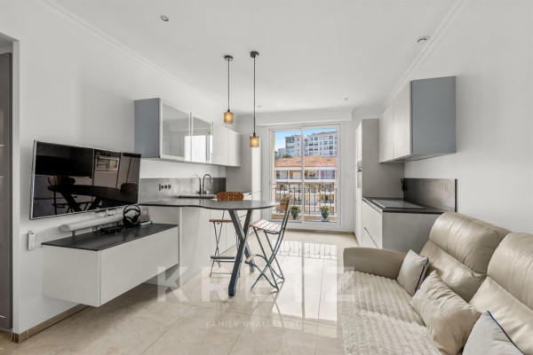 Luxury Apartment for sale in Nice, 1 049 000 €, Photo 6