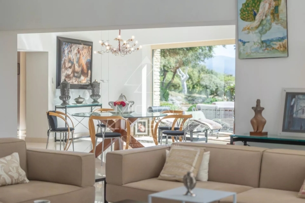 Luxury House for sale in Gordes, 2 400 000 €, Photo 7