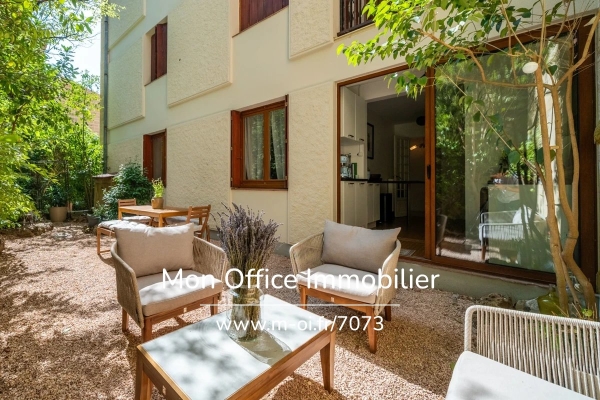 Luxury Apartment for sale in Aix-en-Provence, 549 000 €, Photo 2