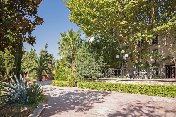 Luxury House for sale in Solliès-Pont, 2 290 000 €, Photo 2