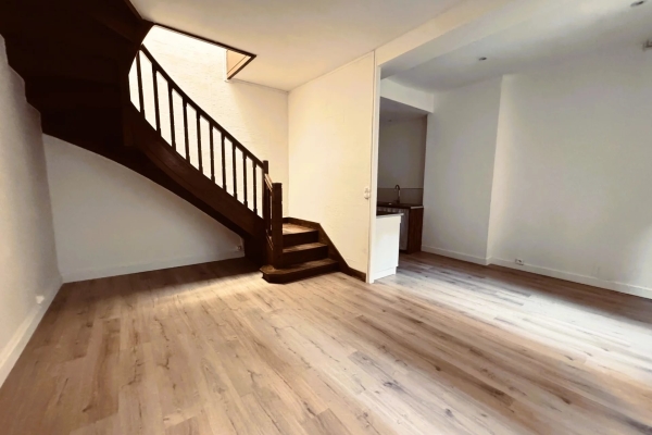 Luxury Apartment for sale in Bordeaux, 275 000 €, Photo 1