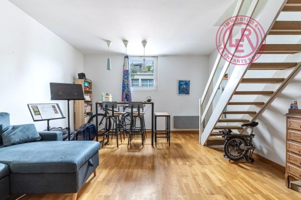 Luxury Apartment for sale in Paris 10ème, 520 000 €, Photo 1