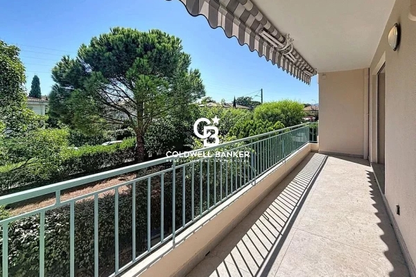 Appartement de luxe à vendre à Fréjus, 343 000 €, Photo 2