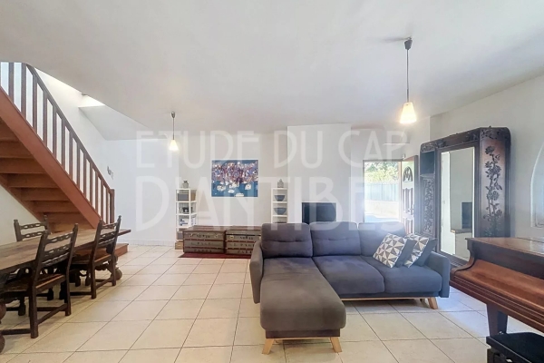 Luxury Apartment for sale in Cap d'Antibes, 625 000 €, Photo 2