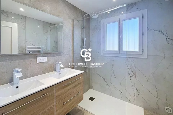 Appartement de luxe à vendre à Fréjus, 343 000 €, Photo 4