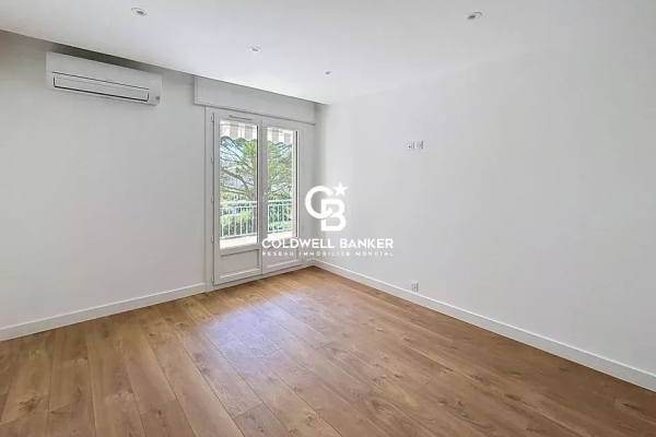 Appartement de luxe à vendre à Fréjus, 343 000 €, Photo 6