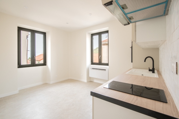 Luxury Apartment for sale in La Turbie, 236 500 €, Photo 1