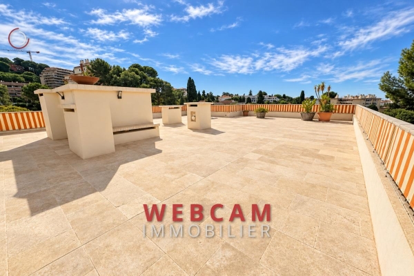 Luxury Apartment for sale in Le Cannet, 629 000 €, Photo 1