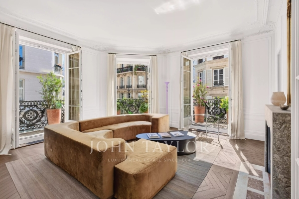 Luxury Apartment for sale in Paris 10ème, 2 495 000 €, Photo 1