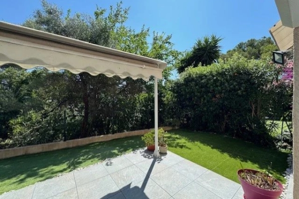 Appartement de luxe à vendre à Antibes, 399 000 €, Photo 1