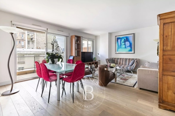 Luxury Apartment for sale in Paris 15ème, 980 000 €, Photo 2