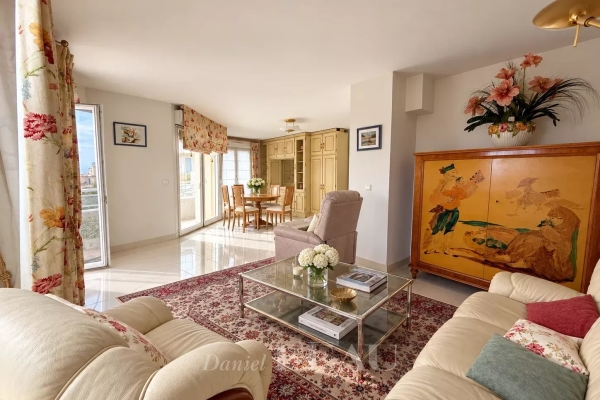 Appartement de luxe à vendre à Antibes, 1 260 000 €, Photo 2