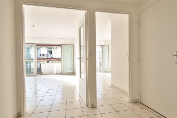 Luxury Apartment for sale in Antibes, 260 000 €, Photo 3
