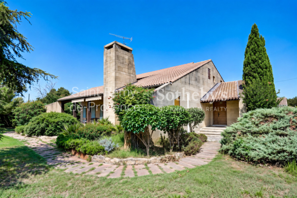 Luxury House for sale in Arles, 590 000 €, Photo 3