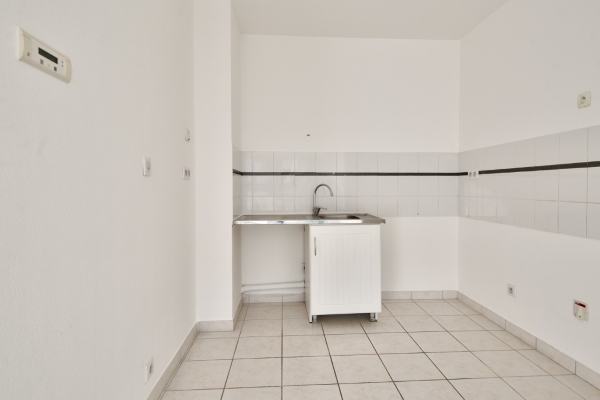 Luxury Apartment for sale in Antibes, 260 000 €, Photo 6
