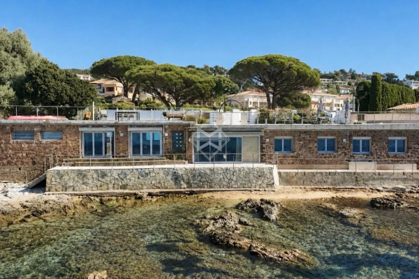 Luxury House for sale in Les Issambres, 1 650 000 €, Photo 2