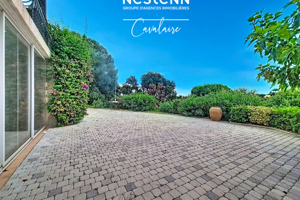 Appartement de luxe à vendre à Cavalaire-sur-Mer, 397 735 €, Photo 2
