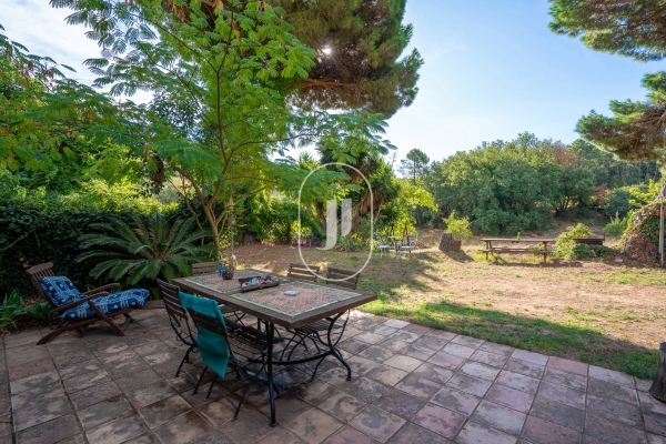 Luxury House for sale in La Garde-Freinet, 575 000 €, Photo 2