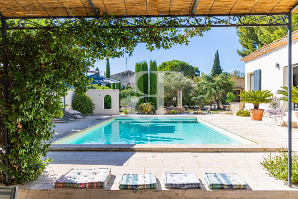 Luxury House for sale in Saint-Rémy-de-Provence, 1 600 000 €, Photo 3