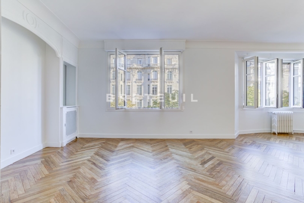 Appartement de luxe à louer à Paris 8ème, 5 143 €, Photo 3